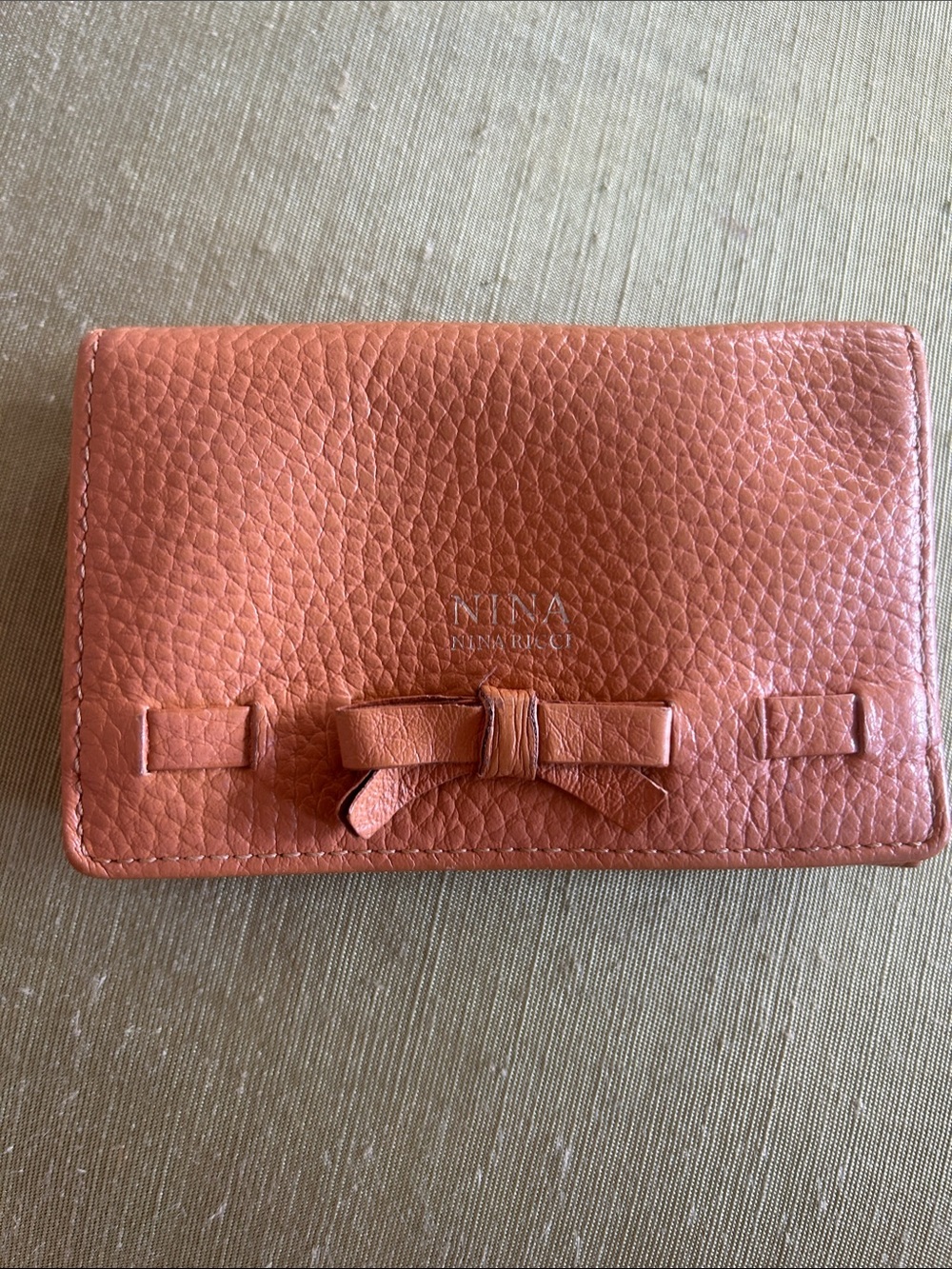 Nina Ricci compact leather Wallet Leather EUC